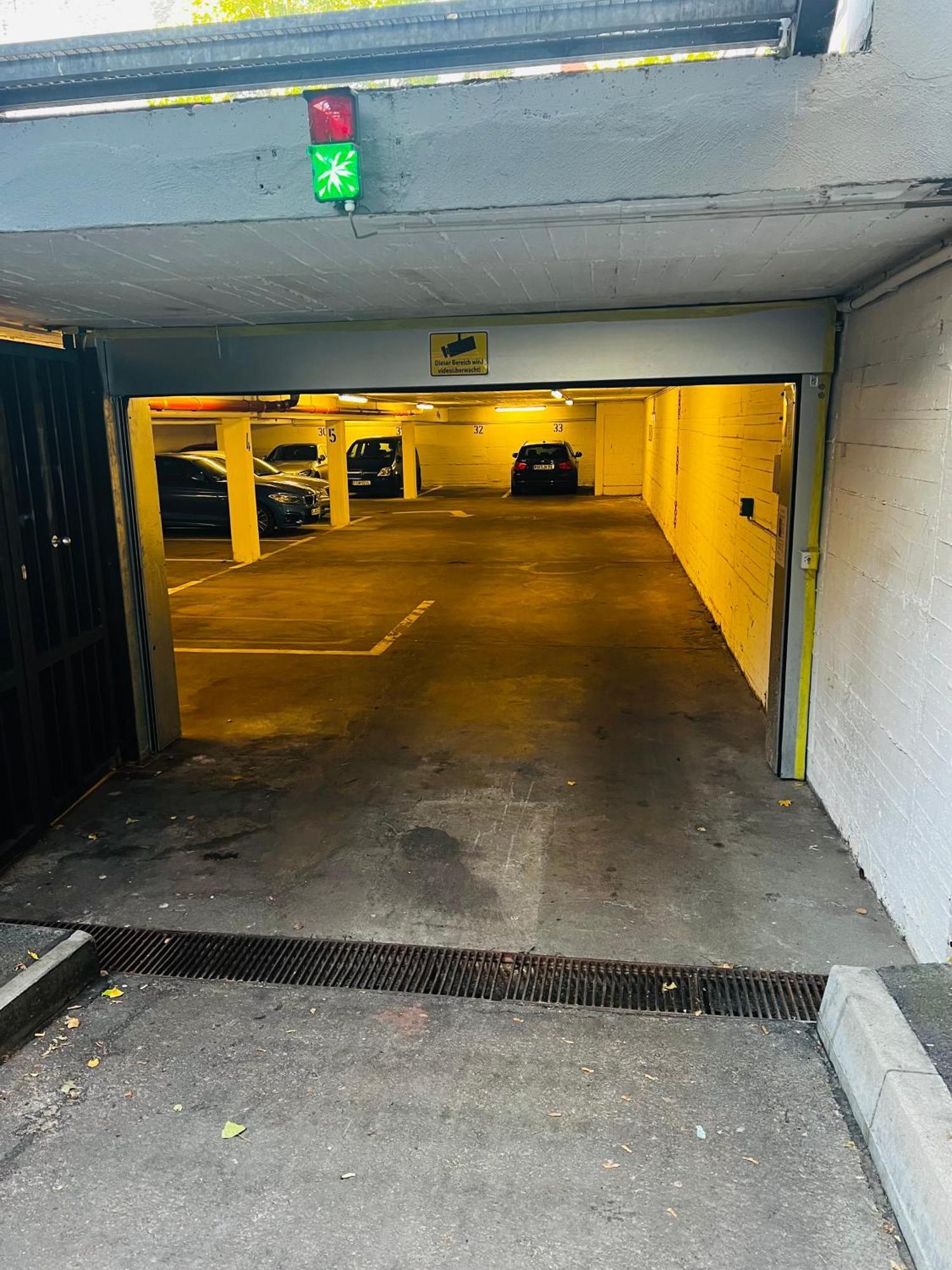 Ladenwohnung In Kreuzberg Mit Parkplatz In Einer Tiefgarage Berlin Eksteriør bilde